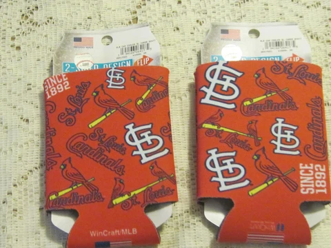 ST LOUIS CARDINALS TWO RED SCATTERED PRINT CAN COOLER PACKAGE NEW TWO SIDED NEW Cover
