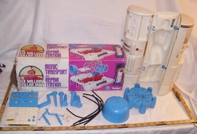 KENNER SIX MILLION DOLLAR MAN BIONIC TRANSPORT AND REPAIR STATION SET 1975 BOXED - Image 1 of 4