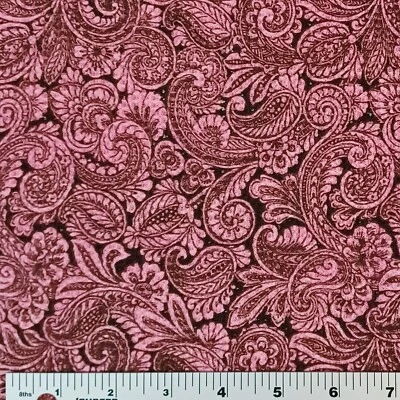 Tecido elástico Hobby Lobby rosa e marrom escuro malha costela paisley 84" x 58" - Imagem 1 de 2