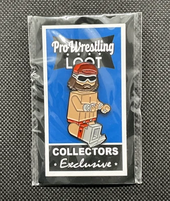 Pin de solapa de botín de lucha libre profesional Macho Man Randy Savage. NUEVO. Diseño de figura de ladrillo. Foto 1 de 4
