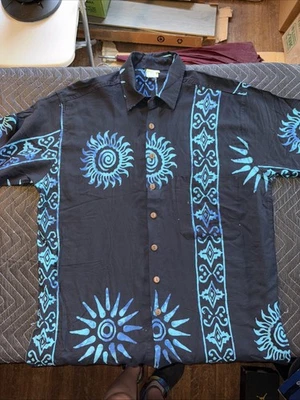 Camisa de bambú picante para hombre grande negra estampada campamento manga corta abotonada Foto 1 de 4