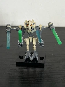 Custom General Grievous Minifigure – Highly Detailed Collectible Figure - Picture 1 of 3