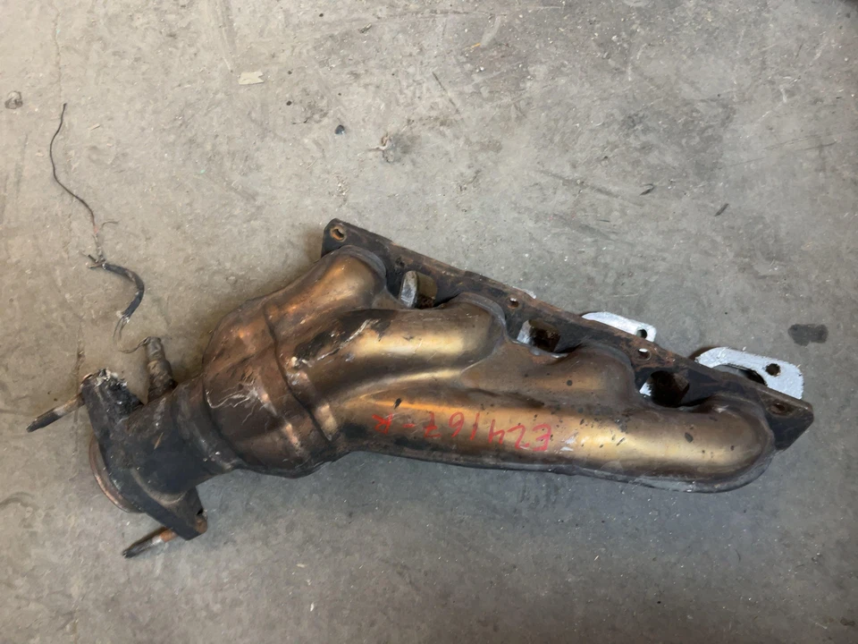 15 16 17 18 19 20 21 22 23 DODGE CHARGER Exhaust Manifold 6.4L RH6.4L OEM - Image 1 of 3