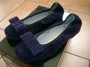 (S13) Süße Equerry Girls Schuhe Wildleder Ballerinas lila mit Schleife gr.32 - Picture 1 of 3
