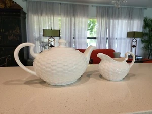Belleek Teapot And Creamer Ansley basket Weave In Beautiful Condition!!! - Picture 1 of 2