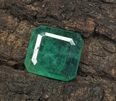 2.50 Ct Natural Emerald Zambian Square Cut Untreated lustrous Gemstone - Image 1 of 4