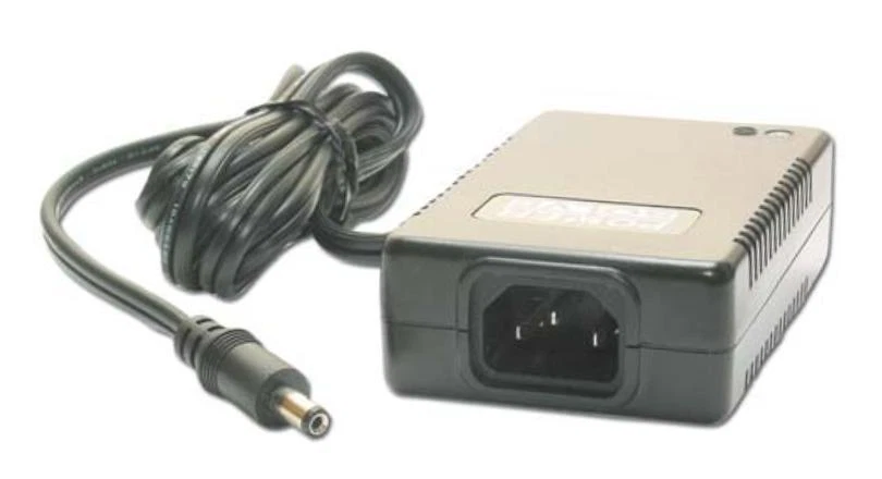 2,5A 24V DC Universal Stecker Netzgerät 60W 2500mA Trafo Netzteil Adapter AC/DC - Bild 1 von 1