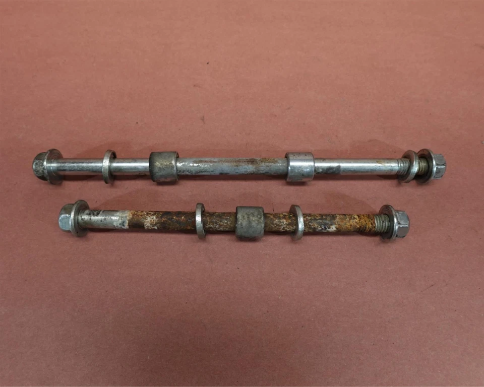 Parafusos de suporte de montagem de motor 00-06 Harley Davidson Heritage Softail FLSTCI - Imagem 1 de 4