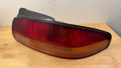 Задний правосторонний фонарь для купе или кабриолета Toyota Celica GT 94–99 годов выпуска. - Изображение 1 из 4