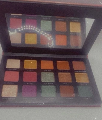 Paleta de Sombras Milani Gilded Terra 0,32 oz./9 g Nova e Autêntica! - Imagem 1 de 4