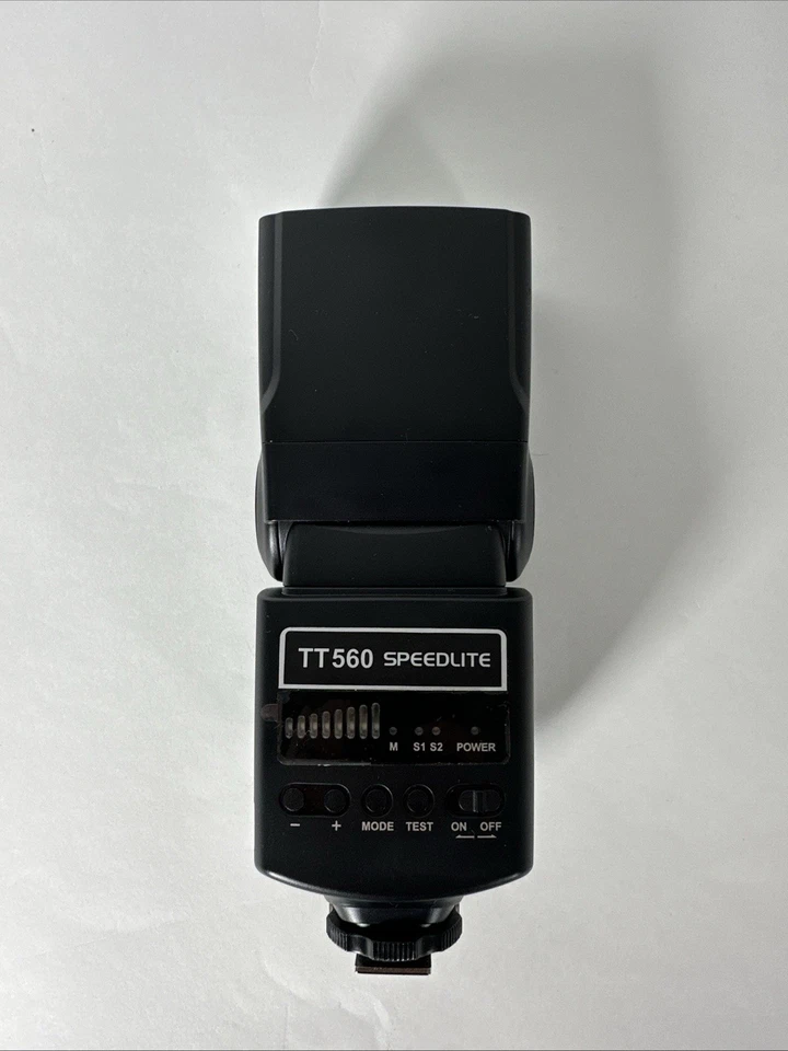 Neewer TT560 Flash Speedlite for Canon Sony Nikon Panasonic Olympus DSLR Cameras - Image 1 of 4