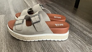 MIA Espadrille Lug Platform Sandals, Two Buckles,  Beige- Size 9.5 - Picture 1 of 6