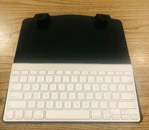 Apple Wireless Keyboard A1314 with Incase Keyboard Protector Tested & Working - Picture 1 of 6