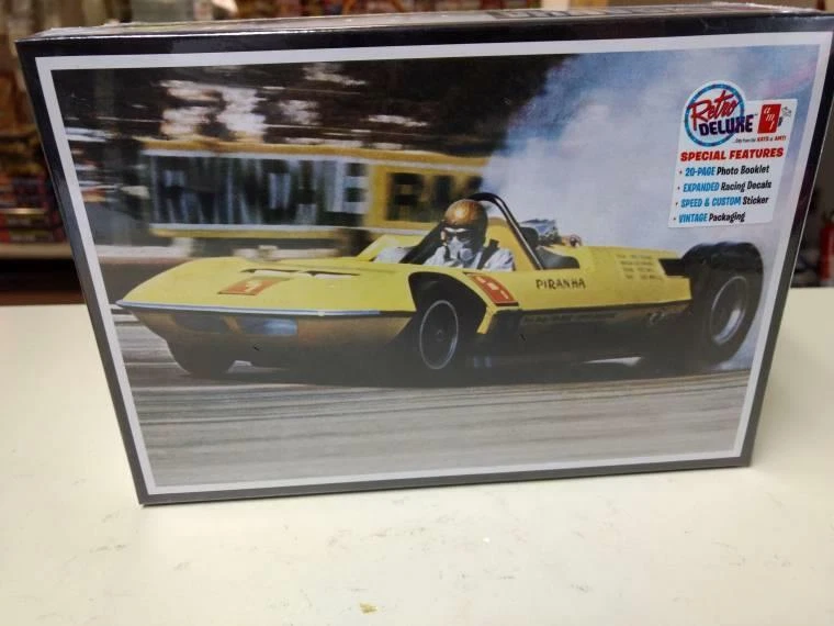 AMT 1122 Piranha model kit - Image 1 of 1