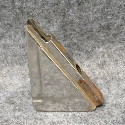 1967 Peugeot 404 Sedan LH Moldura de esquina de ventana de puerta trasera para conductor OEM 9888 Foto 1 de 4