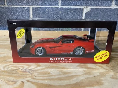 AutoArt Motorsport 1:18 Red Dodge Viper Competition Car 80420 Plain Body Version - Image 1 of 4