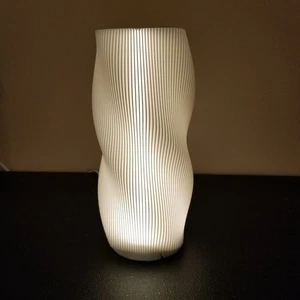 Modern 3D Printed Sculptural Table Lamp Twist Ribbed Design Contemporary Light - Picture 1 of 7