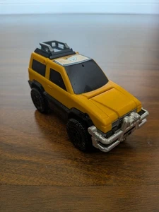 Bandai Gekisou Sentai Carranger DX RV Robo Megazord Yellow Vehicle #4 Leg 1996 - Picture 1 of 7