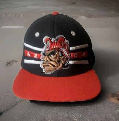 De colección SDSU Aztecas Cosido Logo Zephyr The Z Negro Rojo Sombrero Gorra Snapback Raro Foto 1 de 4