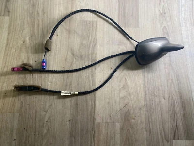 ANTENA RADIO ALETA TIBURÓN TECHO SUPERIOR MERCEDES BENZ E63 CLS63 OEM 03-11 Foto 1 de 4