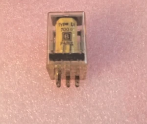 1pcs BERNIER PARIS 4AG7 Type U 700 Ohm RELAY - Imagen 1 de 2
