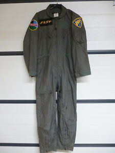 Equipements de vol pilote de chasse U.S, combinaison, gants et sac à casque