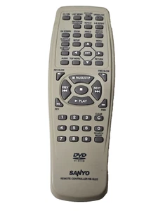 GENUINE ORIGINAL SANYO  RB-SL22  DVD PLAYER REMOTE CONTROLfor DVDSL33 DWM395 - Picture 1 of 4