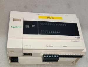 Schneider TM238LDD24DT Modicon M238 SPS CPU - gebraucht - Bild 1 von 17
