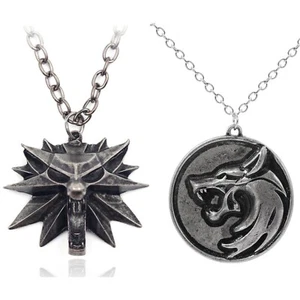 The Witcher 3: Wild Hunt Necklace Medallion Wolf Head Keychain Geralt Wolf UK - Picture 1 of 7