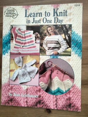 American School of Needlework Learn to Knit in just One Day  PATTERN #1210  / - Image 1 of 2