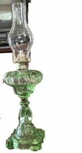 Vintage grüne Depression Glas Öllampe 11" mit Dochtwender/Docht, keine Kugel - Bild 1 von 8