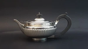 Excellent Late C19th Georgian Style HM 1899 Large Sterling Silver Teapot 649g - Picture 1 of 19
