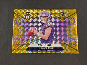 2024 PANINI MOSAIC J.J. MCCARTHY #275 ROOKIE NFL DEBUT REACTIVE YELLOW PRIZMS SP - Picture 1 of 2
