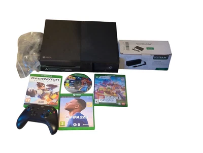 Microsoft Xbox One console bundle with 4 games, NEW power brick 1540 Model - Image 1 of 4