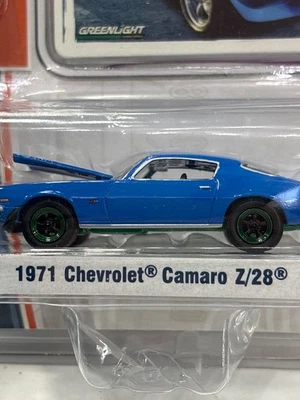 Chase* GreenLight 1971 Chevrolet Camaro Z/28 GL Muscle Series Blue 1:64 - Image 1 of 4