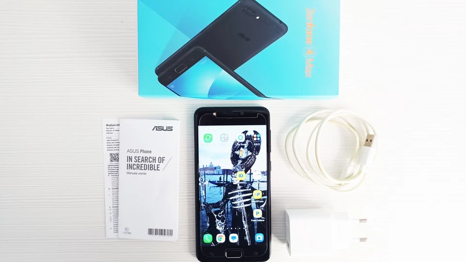 Smartphone Asus Zenfone 4 Max 4G - Immagine 1 di 1