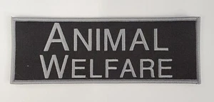 Bienestar Animal Gancho Grande Trasero Parche Placa Portador Tamaño 3 x 8.5 - Imagen 1 de 3