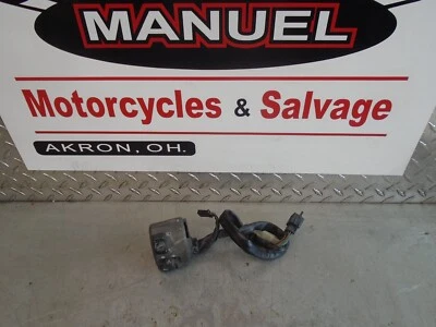 Interruptor de manillar intermitente Kawasaki Ninja ZX7R ZX7P 750 2001 46091-1671 Foto 1 de 3