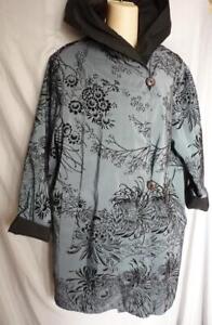 MYCRA PAC REVERSIBLE GRAY BLACK FLORAL HOODED COAT O P
