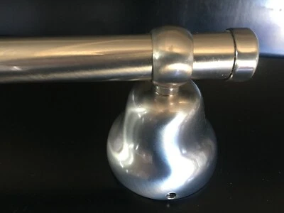 Bongio Axel porta asciugamano argento antico cm.40 - Immagine 1 di 4