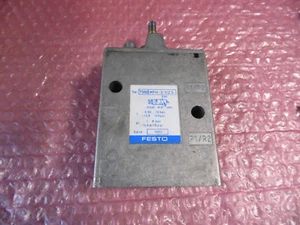 Electroválvula Festo 7960 MFH-3-1/2-S usada muy buena - Imagen 1 de 1