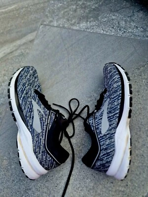 BROOKS женщин размер 7 Великобритании 40,5 запуска 5 кроссовки черный синий серый Marl - Изображение 1 из 4