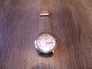 SAMMLERSTÜCK Q&Q AUTOMATIK HERREN ARMBANDUHR FÜR TEILE ODER REPARATUR - Bild 1 von 2