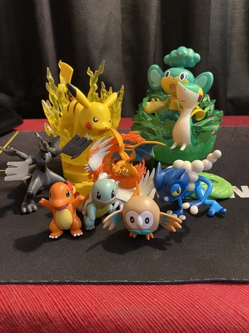 Pokemon Figure Lot! 9 Pokemon Figures + More! Pikachu - Charizard + More!! Cover