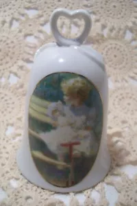 Porcelain Bell 1992 Bentley House, Licensee Roman Ltd entitled "Antique Doll" - Picture 1 of 11