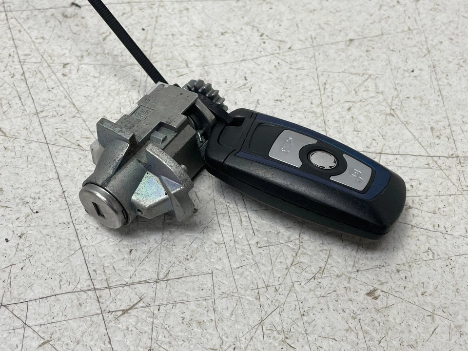 14 15 16 17 BMW F22 M235i Juego de cilindros de bloqueo de llavero 1411 OEM Foto 1 de 4