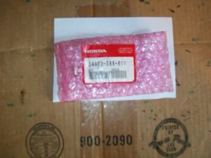  1 Of Honda # 34903-388-611 12v 4w Clear Bulb - Picture 1 of 2