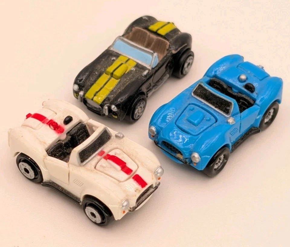 Micro Machines Shelby Cobra 427 SC + Deluxe White/Blue - Image 1 of 4