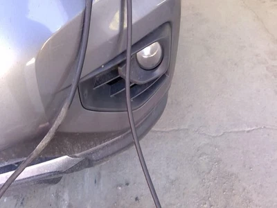 Luz de direção usada serve: 2017 Nissan Pathfinder para-choque de neblina montado à direita e - Imagem 1 de 4