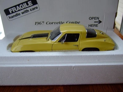 Corvette Danbury 1967 escala 1/24 como nuevo--CAJA--EXCELENTE-- Foto 1 de 4